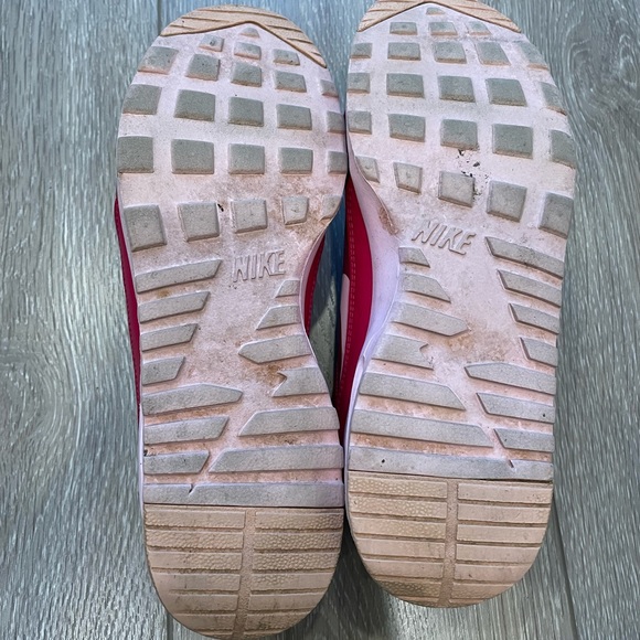 Size 8.5 Pink Nike Air Max Thea - Picture 2 of 8